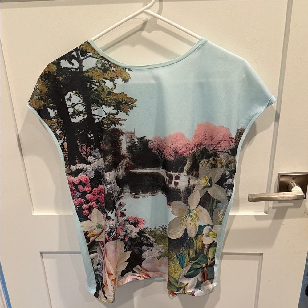 Ted Baker London Light Blue Floral Scenic Short Sleeve Tee